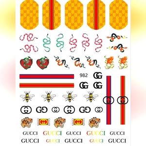 Nail stickers‎